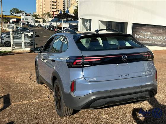VOLKSWAGEN NIVUS 1.0 200 TSI TOTAL FLEX HIGHLINE AUTOMÁTICO